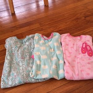 Lot of 3 size 2T Carter’s one piece pajamas